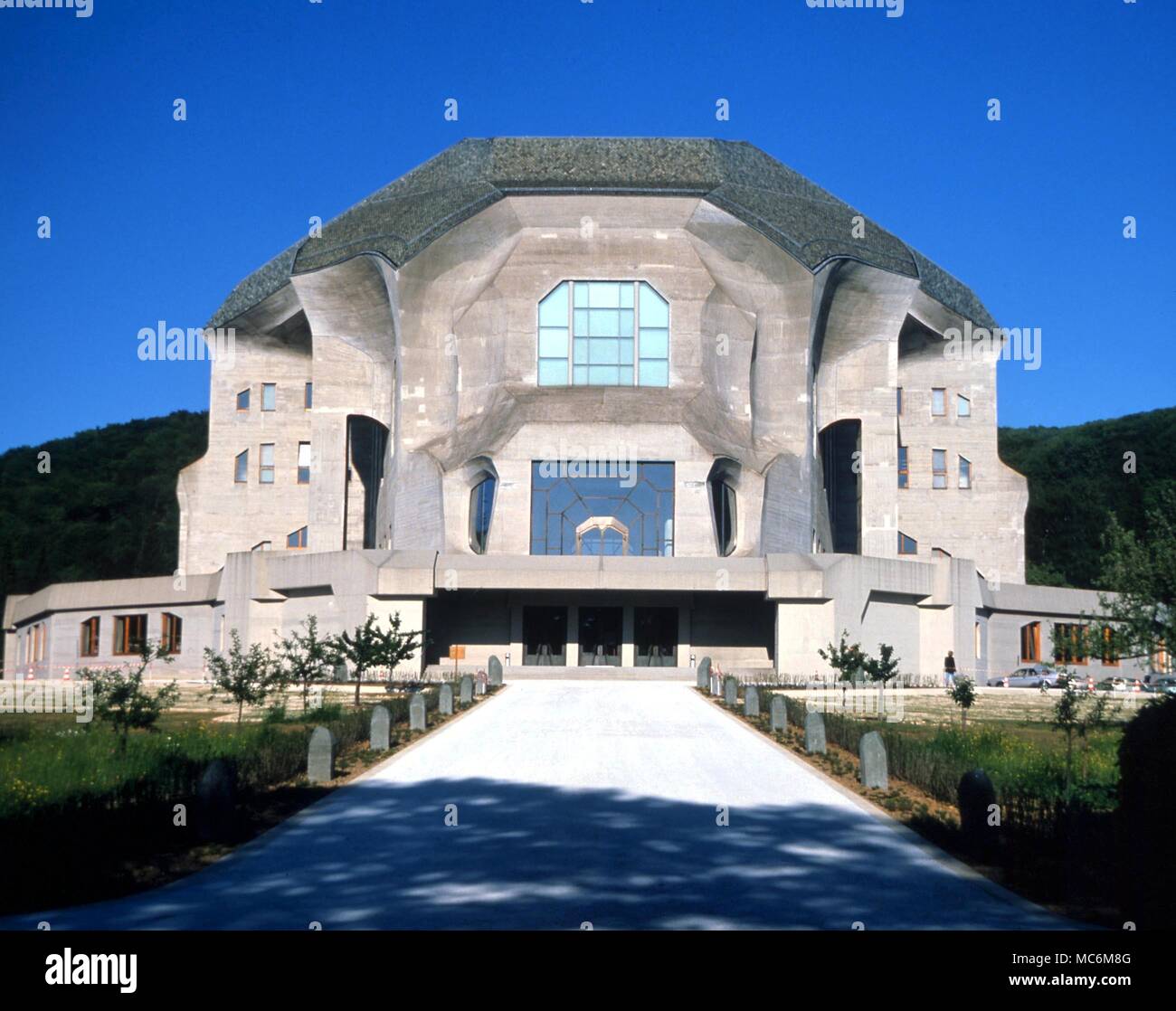 L'anthroposophie. Le Goetheanum, près de Dornach (Suisse), conçu par l'esotericist Rudolf Steiner, comme centre de sa science "spirituel", l'Anthroposophie Banque D'Images