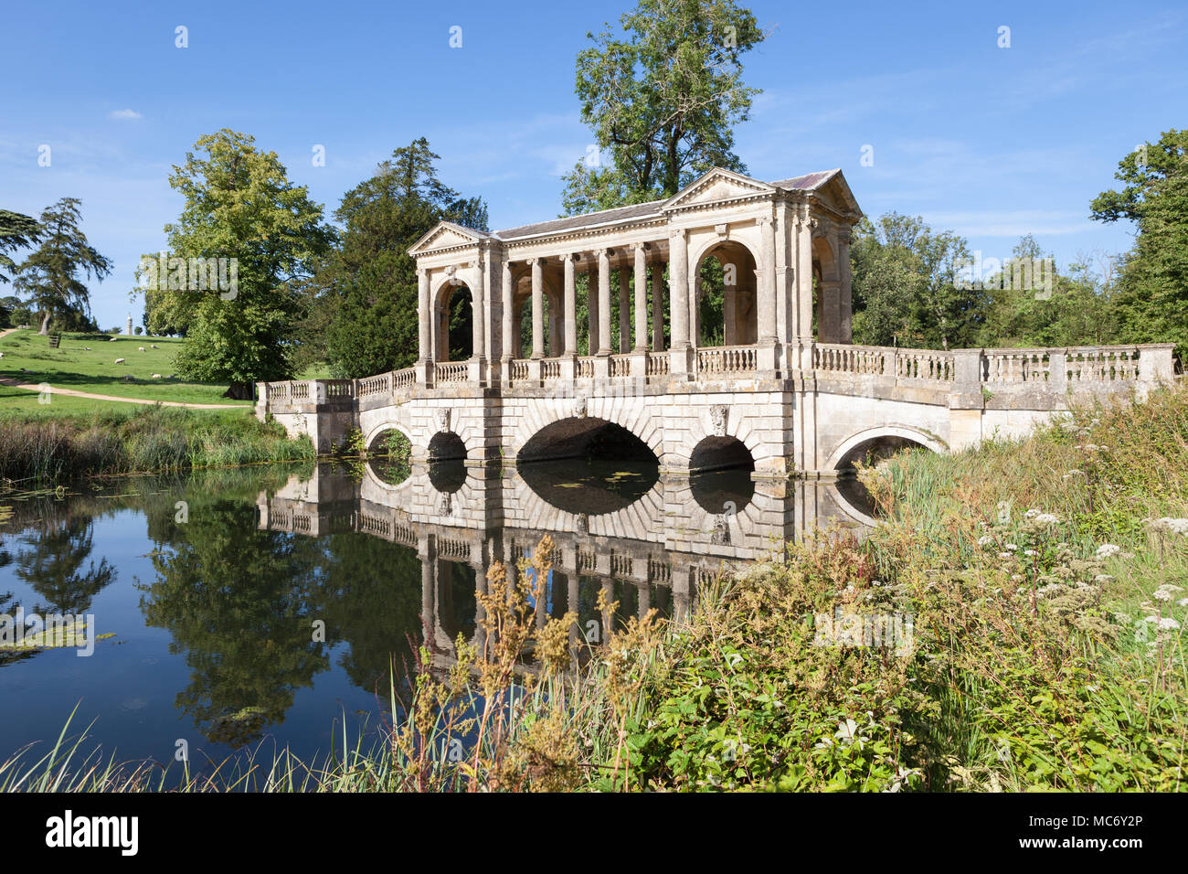 Le pont palladien, Stowe paysage de jardins, Stowe House, dans le Buckinghamshire, Angleterre, RU Banque D'Images