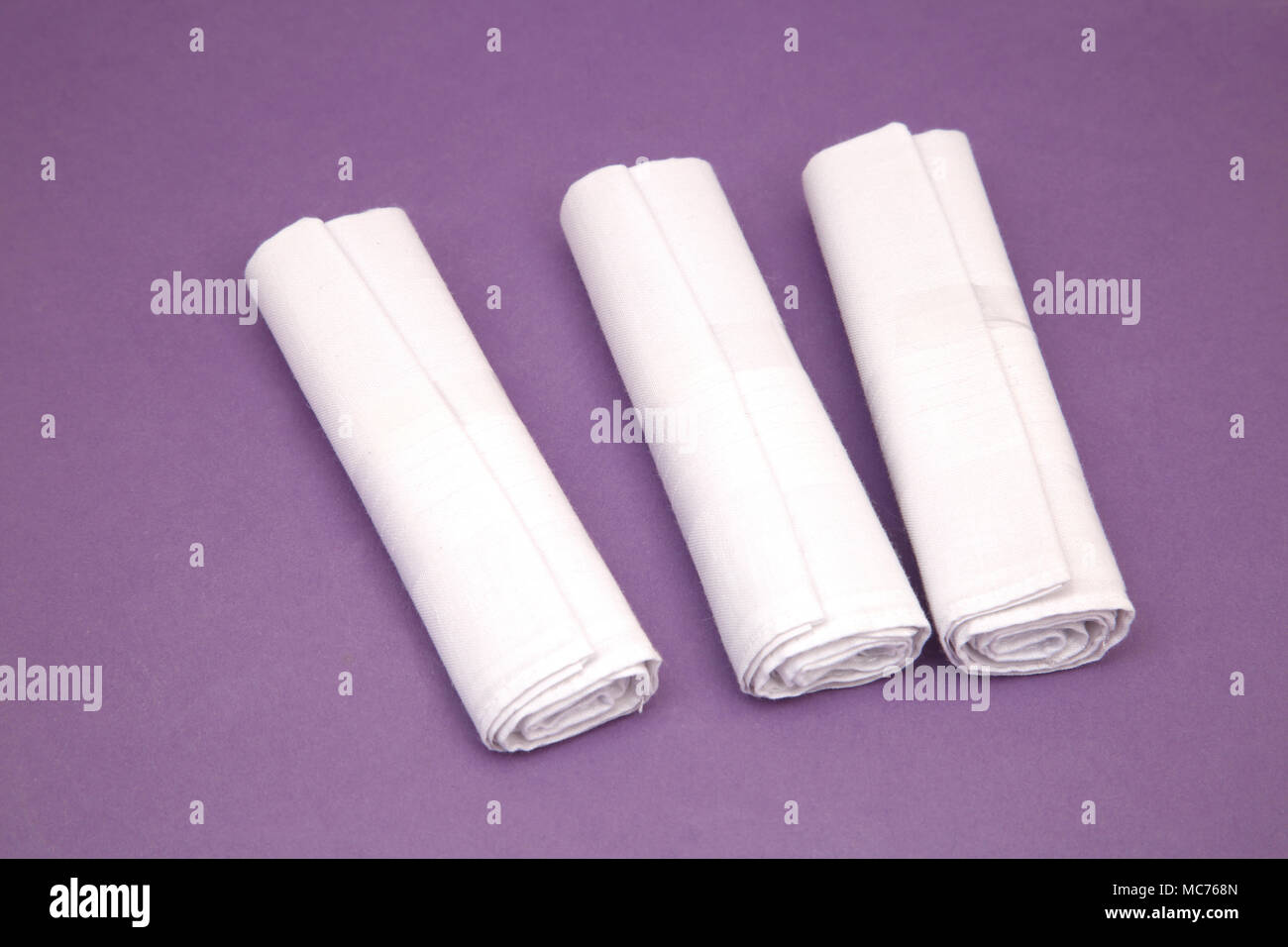 Trois Mouchoirs en coton blanc Banque D'Images