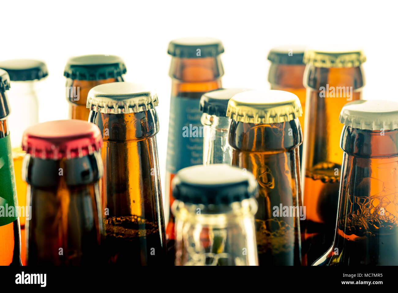 Beer bottle crown tops Banque de photographies et d’images à haute — free download