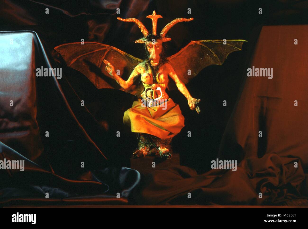 L'image de démons le diable, sous la forme popularisée par le mage Eliphas Levi "la chèvre Sabbatic" des rituels de sorcellerie Banque D'Images