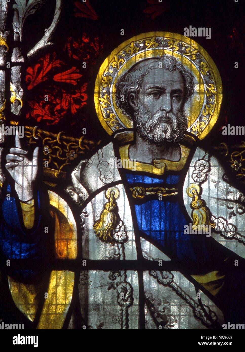 CHRISTIAN vitraux image de Saint Paul, de l'église SS Pierre et Paul à Chaildon, Surrey Banque D'Images