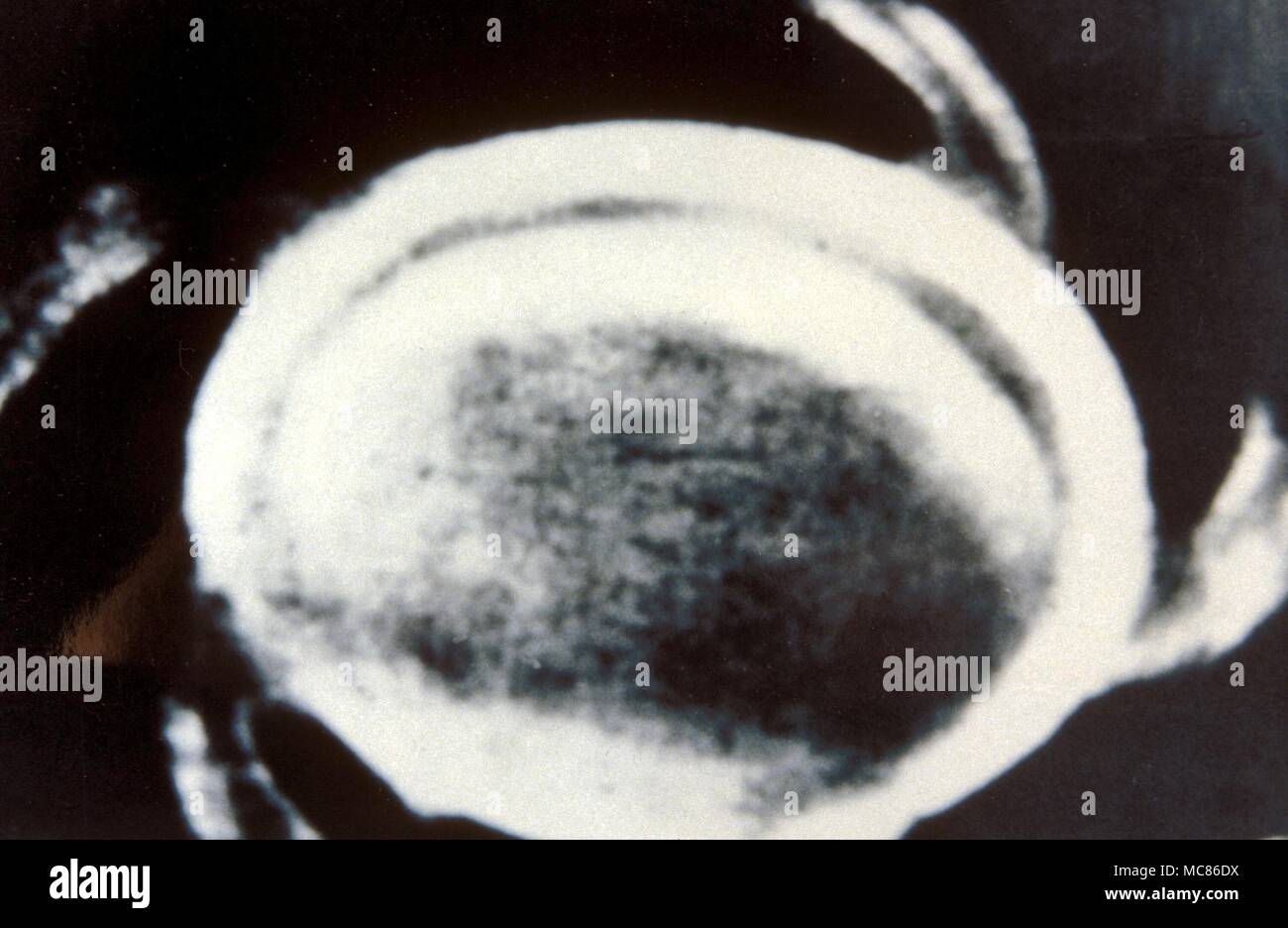 Ovni - objet volant non identifié Photographie d'OVNI prises par Enrique Husemann Muller de Palma, Majorque, le 24 avril 1950 Banque D'Images