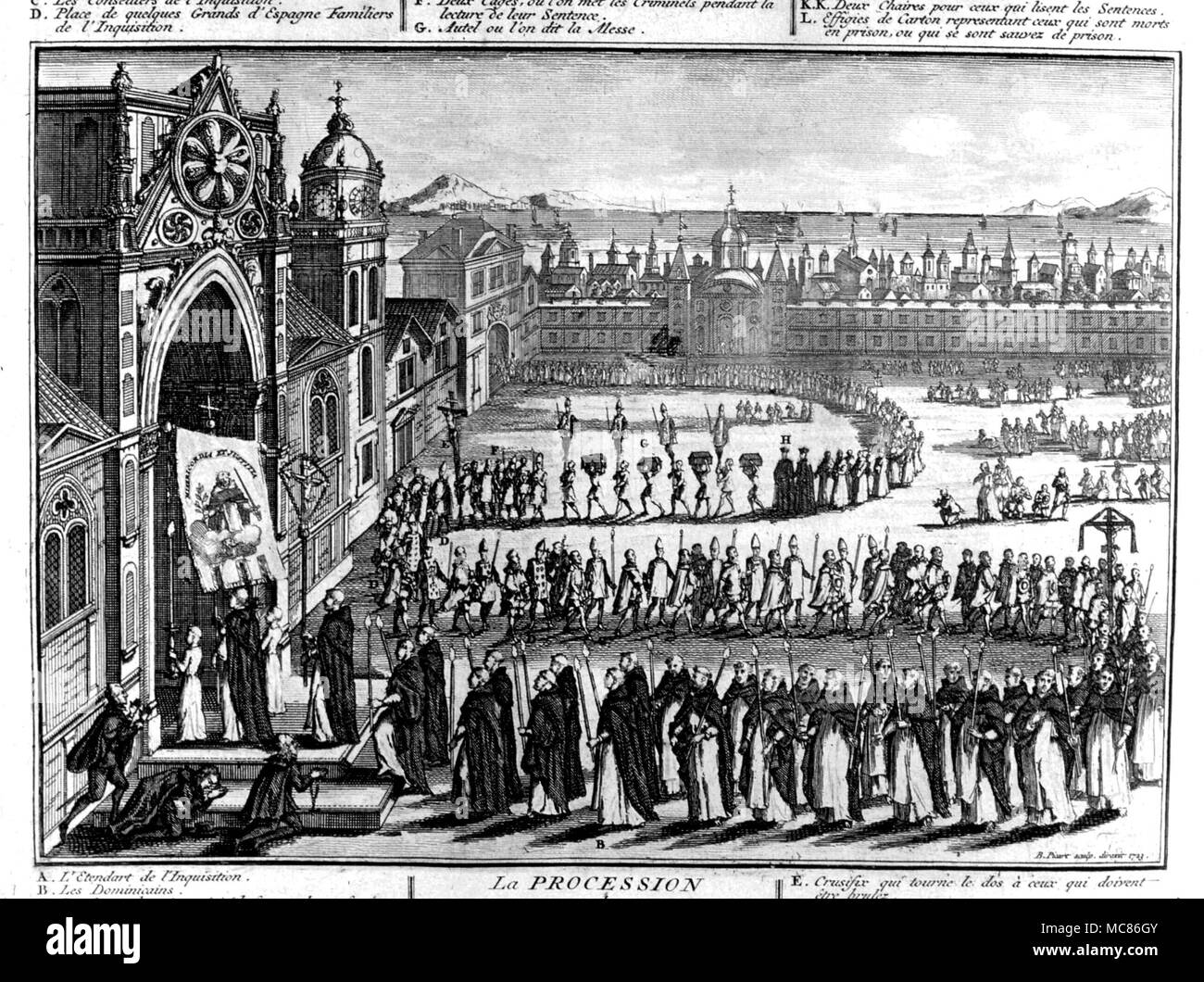 La torture d'une procession de pénitents et condamné en vertu de l'Inquisition. De Bernard Picart, les coutumes du Monde 1808 Banque D'Images