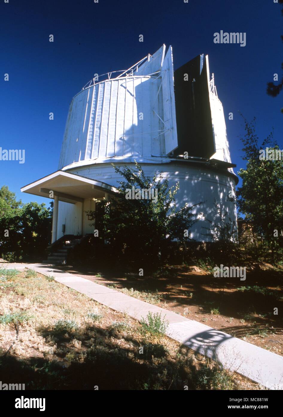 L'astrologie l'observatoire de Flagstaff Arizona par Lowell dans son travail sur la découverte de Pluton Banque D'Images