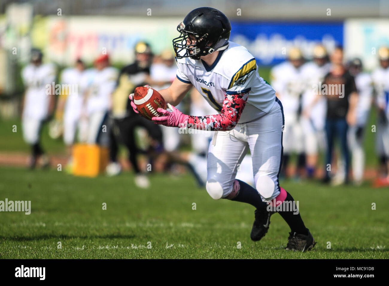 14 AVRIL 2018 , au sud du Stade de Leeds, Leeds, West Yorkshire, Angleterre ; BAFA Ligue Nationale Nord, Béliers v Leeds Yorkshire ; James Lock Bobcats de Leeds Banque D'Images