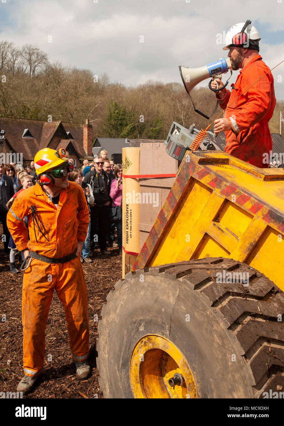 Acteurs de la production de l'arbre d'Or Faire connaître l'histoire de l'exploitation de l'homme à l'événement moteur Blists Hill Victorian Town Avril 2018 Banque D'Images