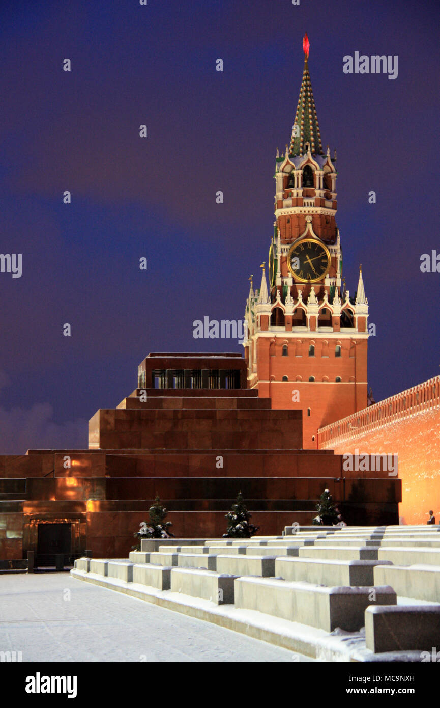 Lénine devant le kremlin Banque de photographies et d’images à haute ...