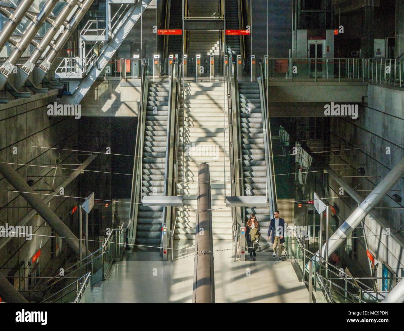 Bilbao, Pays Basque, Espagne, octobre, 08, 2017, et l'accès à la station de métro de Bilbao Banque D'Images