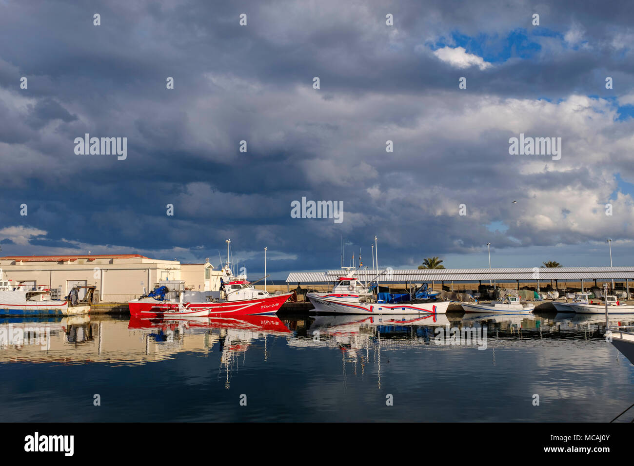 Bateaux de pêche dans le port de San Pedro del Pinatar Banque D'Images