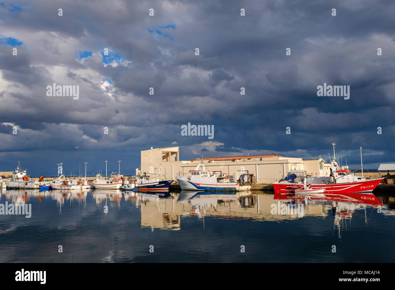 Bateaux de pêche dans le port de San Pedro del Pinatar Banque D'Images