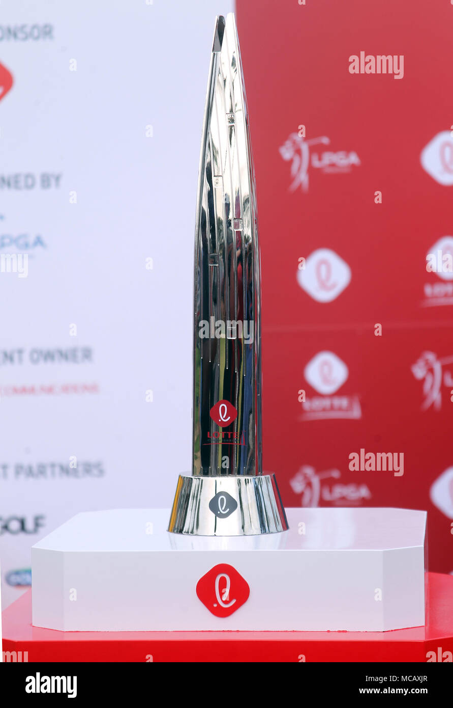 14 avril 2018 - Le trophée de la lotte de la LPGA Championship au Ko Olina Golf Club à Kapolei, HI - Michael Sullivan/CSM Banque D'Images