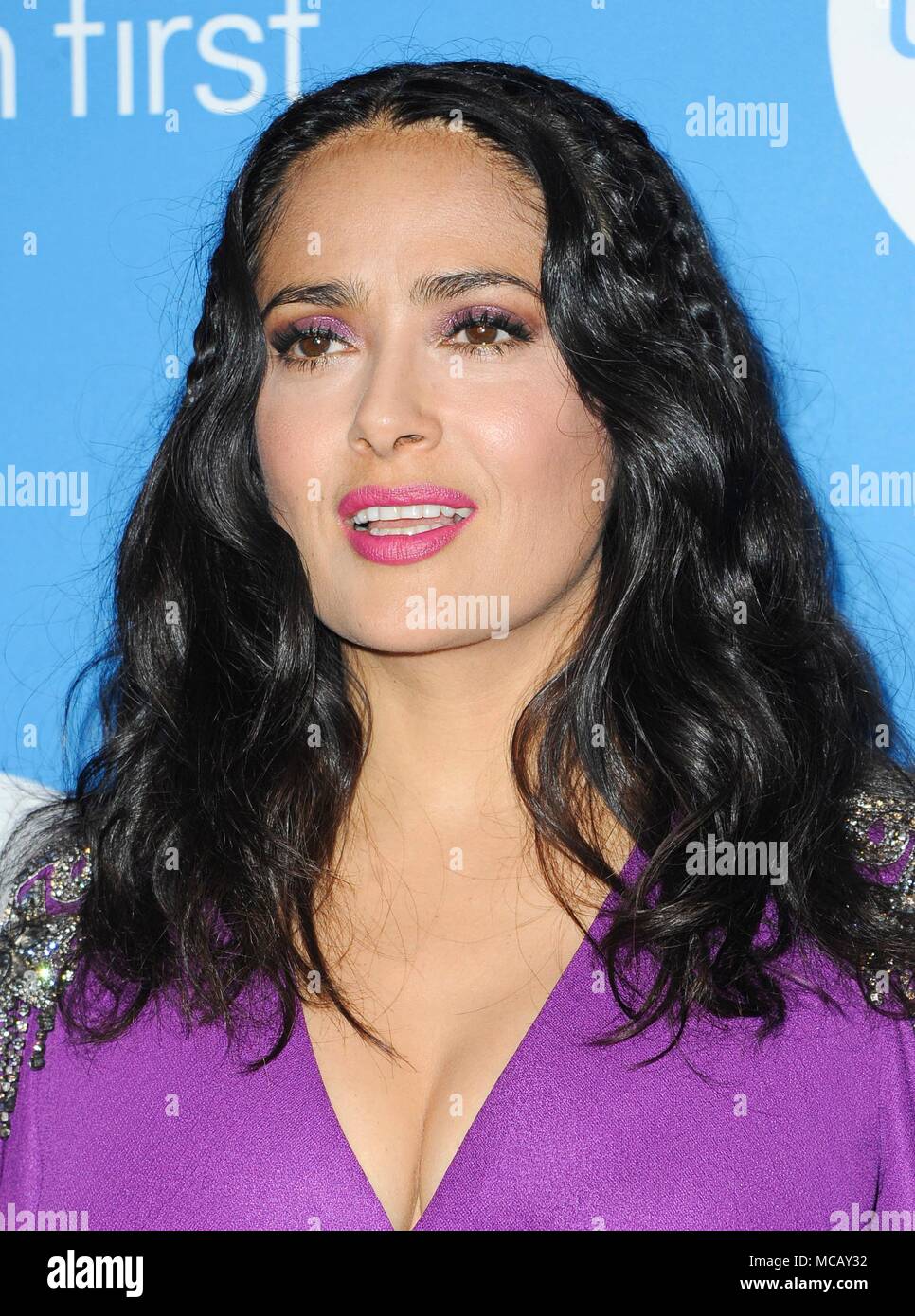 Los Angeles, CA. 14 avr, 2018. au niveau des arrivées pour 7th Biennial UNICEF Ball : Los Angeles, le Beverly Wilshire Hotel, Los Angeles, CA, 14 avril 2018. Credit : Elizabeth Goodenough/Everett Collection/Alamy Live News Banque D'Images