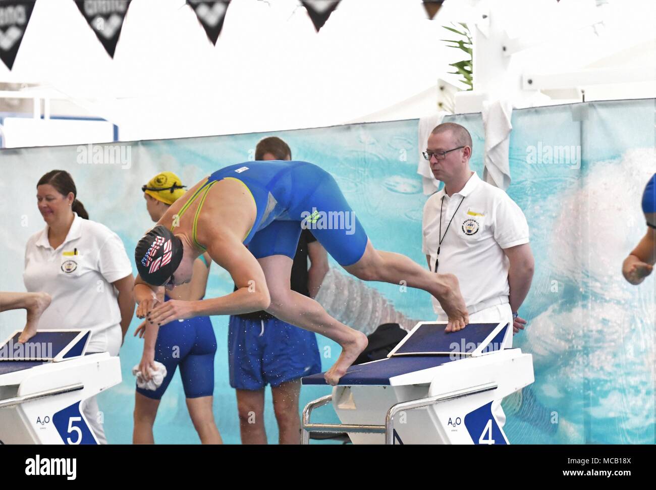 Bergen, Norvège . Apr 15, 2018. Bergen, Norvège. Apr 15, 2018. Sarah Sjöström de Suède avec 24,71 et meilleur temps dans la finale plus tard aujourd'hui au 50m nage libre à Bergen nager Festival. La finale se déroulera en trois round knockout cup. Credit : Kjell Erik Irgens Henanger/Alamy Live News Crédit : Kjell Erik Irgens Henanger/Alamy Live News Banque D'Images