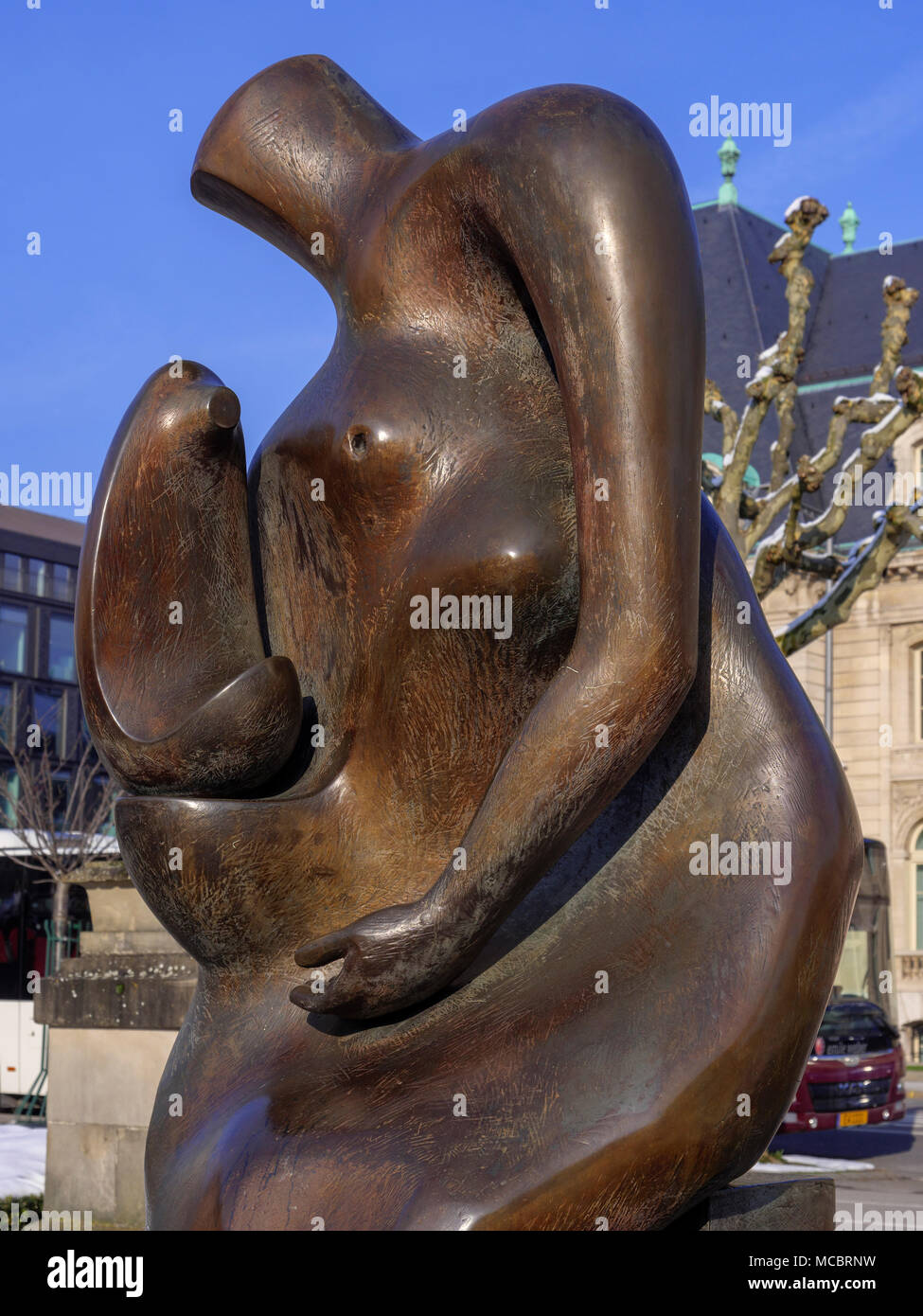 Henry Moore, de la mère et de l'enfant 1983-1984, Avenue de la liberté, la Ville de Luxembourg, Europe Banque D'Images