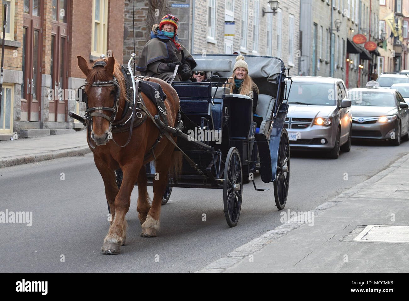 Bénéficiant d''une balade en calèche dans le Vieux-Québec Banque D'Images