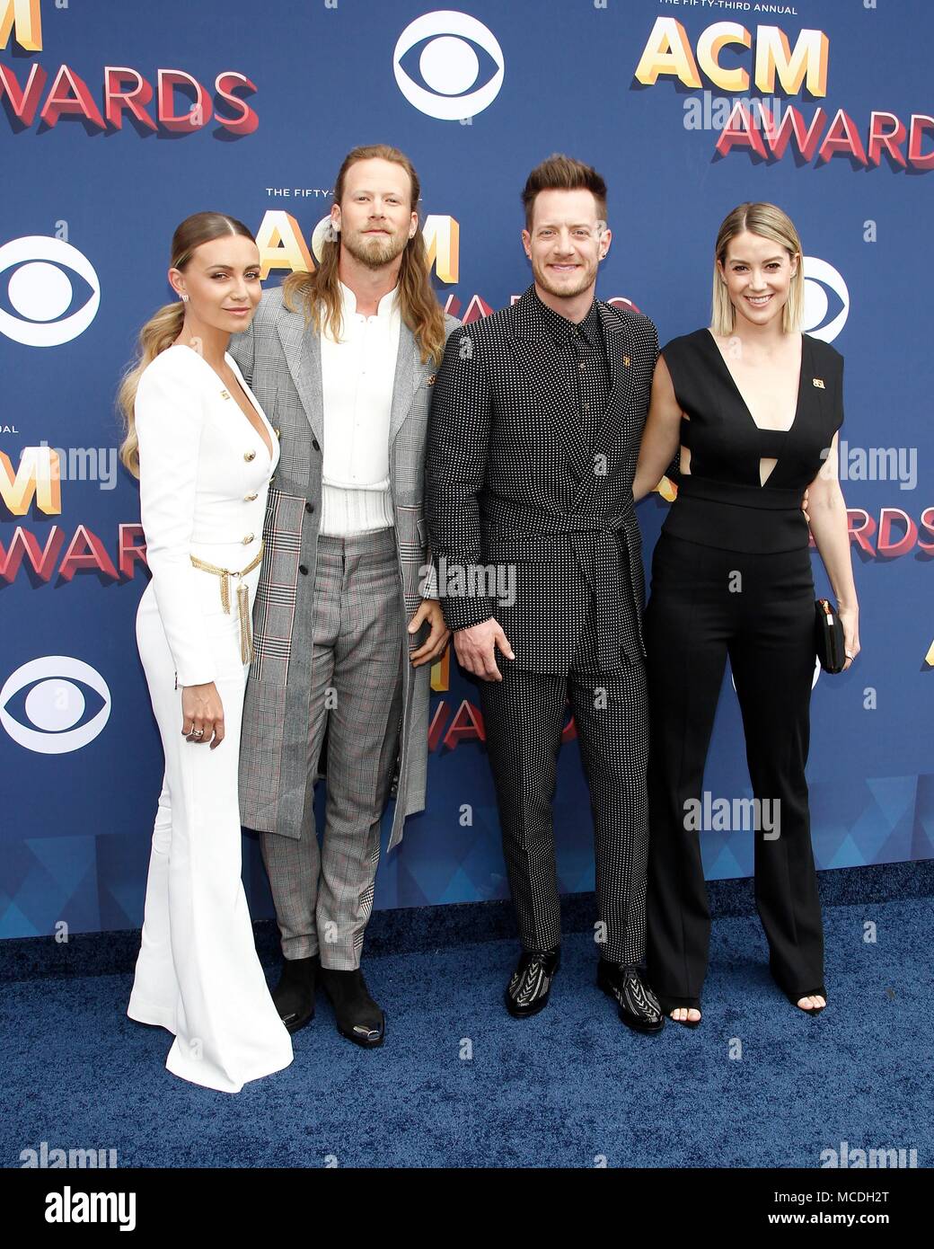 Brittney Cole Kelley, Brian Kelley, Tyler et Hayley Stommel Hubbard Hubbard de Floride Géorgie l'arrivées de 53e Academy of Country Music (ACM) Awards - Arrivals 3, MGM Grand Garden Arena, Las Vegas, NV le 15 avril 2018. Photo par : JA/Everett Collection Banque D'Images