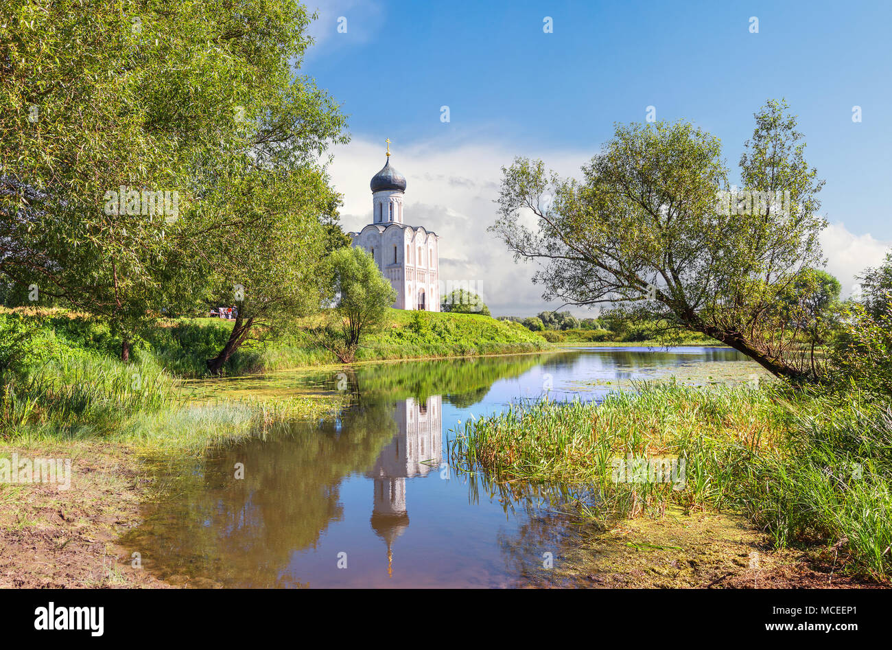 Église de l'Intercession sur la Nerl. Vladimir. La Russie Banque D'Images