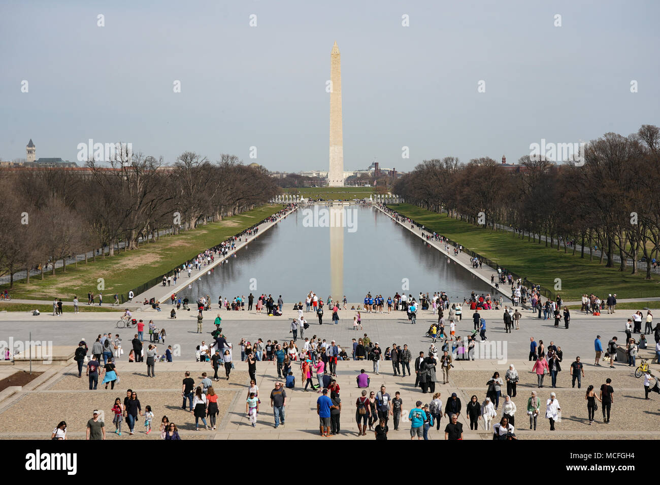 Une vue sur le Washington Monument sur le National Mall à Washington DC aux États-Unis. À partir d'une série de photos de voyage aux États-Unis. Pho Banque D'Images