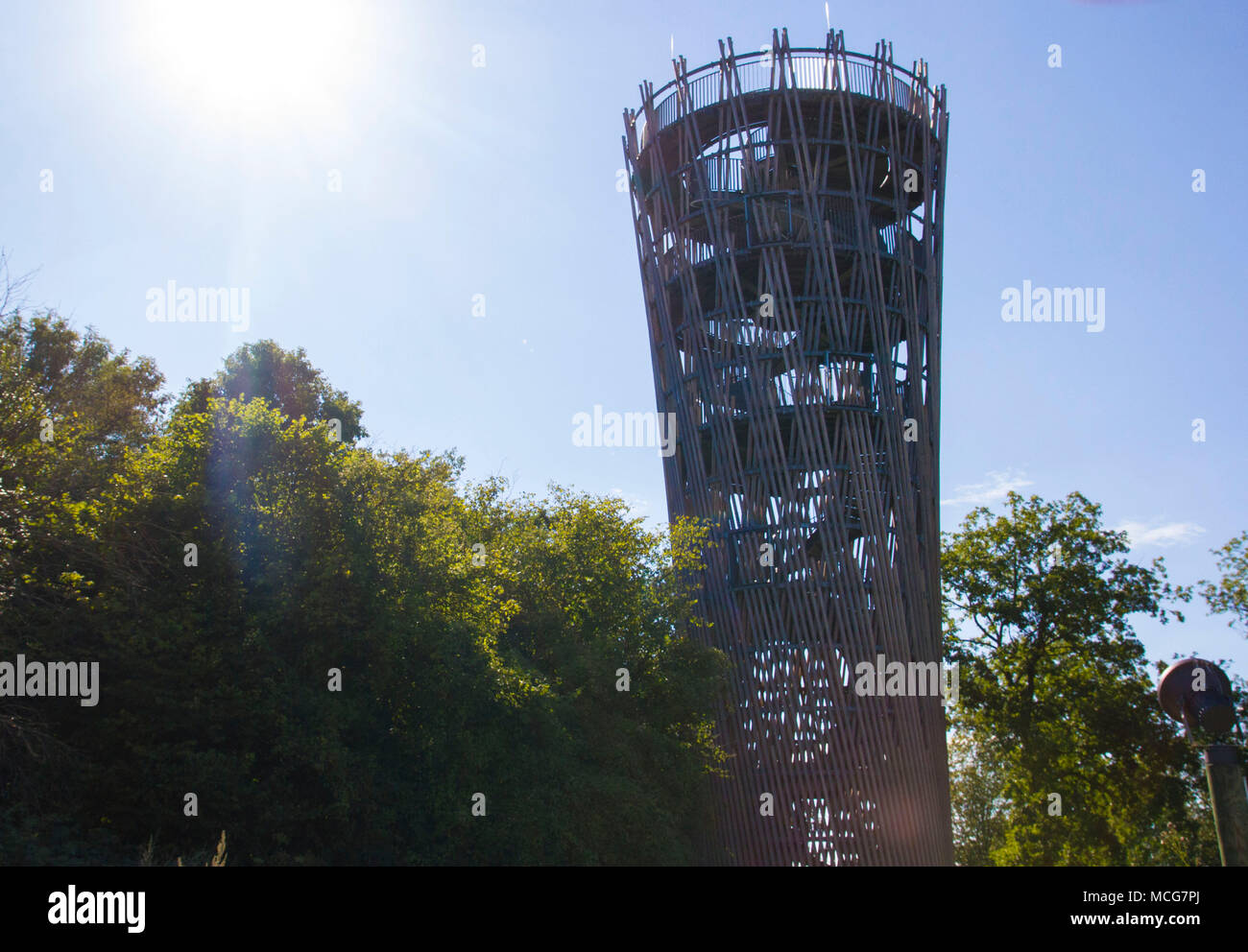 Hemer, Sauerland, Rhénanie du Nord-Westphalie, Allemagne - le 16 août 2013 : l'emblématique tour Landesgartenschau Jübergturm allemand Banque D'Images