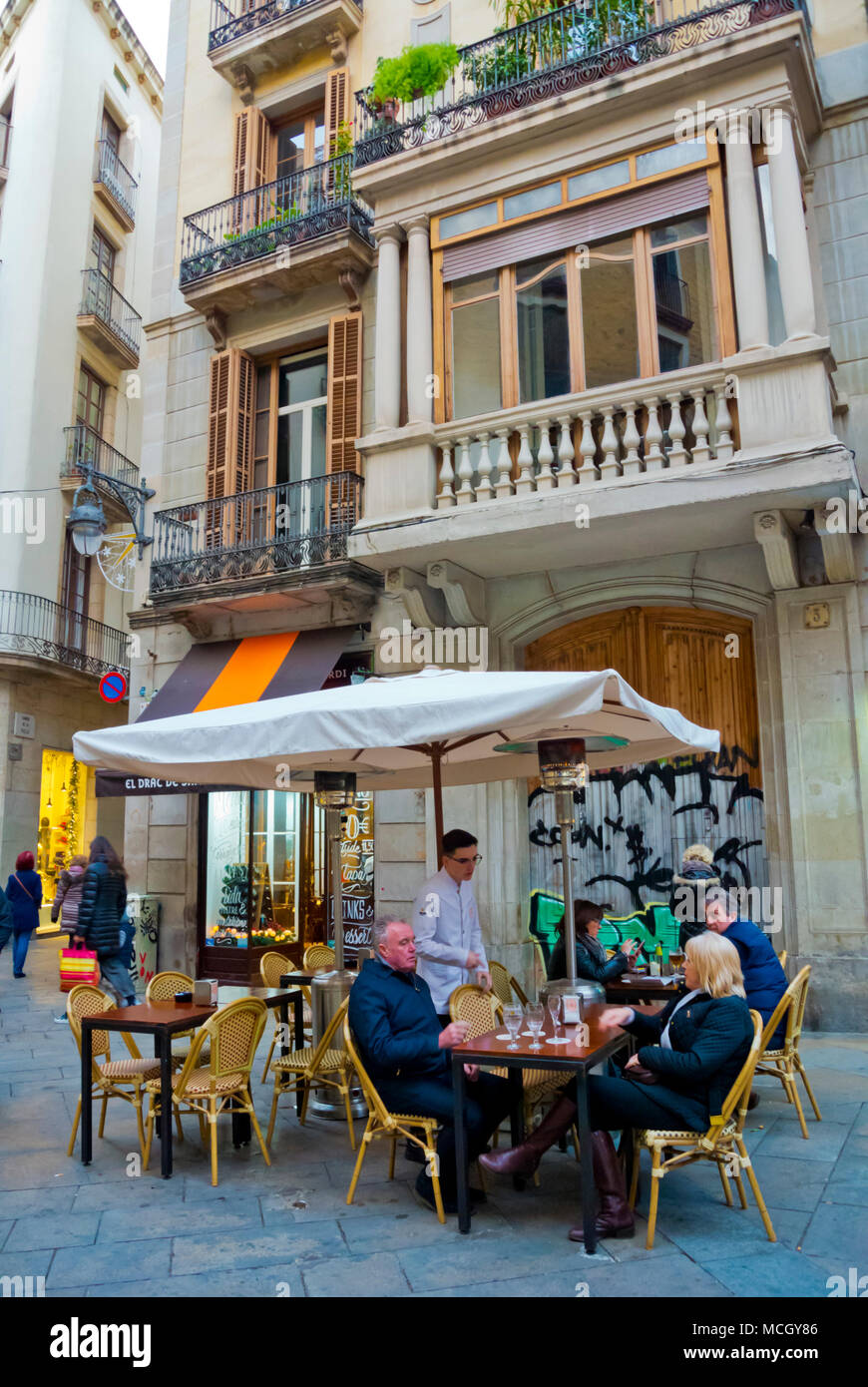 Plaça de Sant Josep Oriol, Barri Gotic, Barcelone, Catalogne, Espagne Banque D'Images