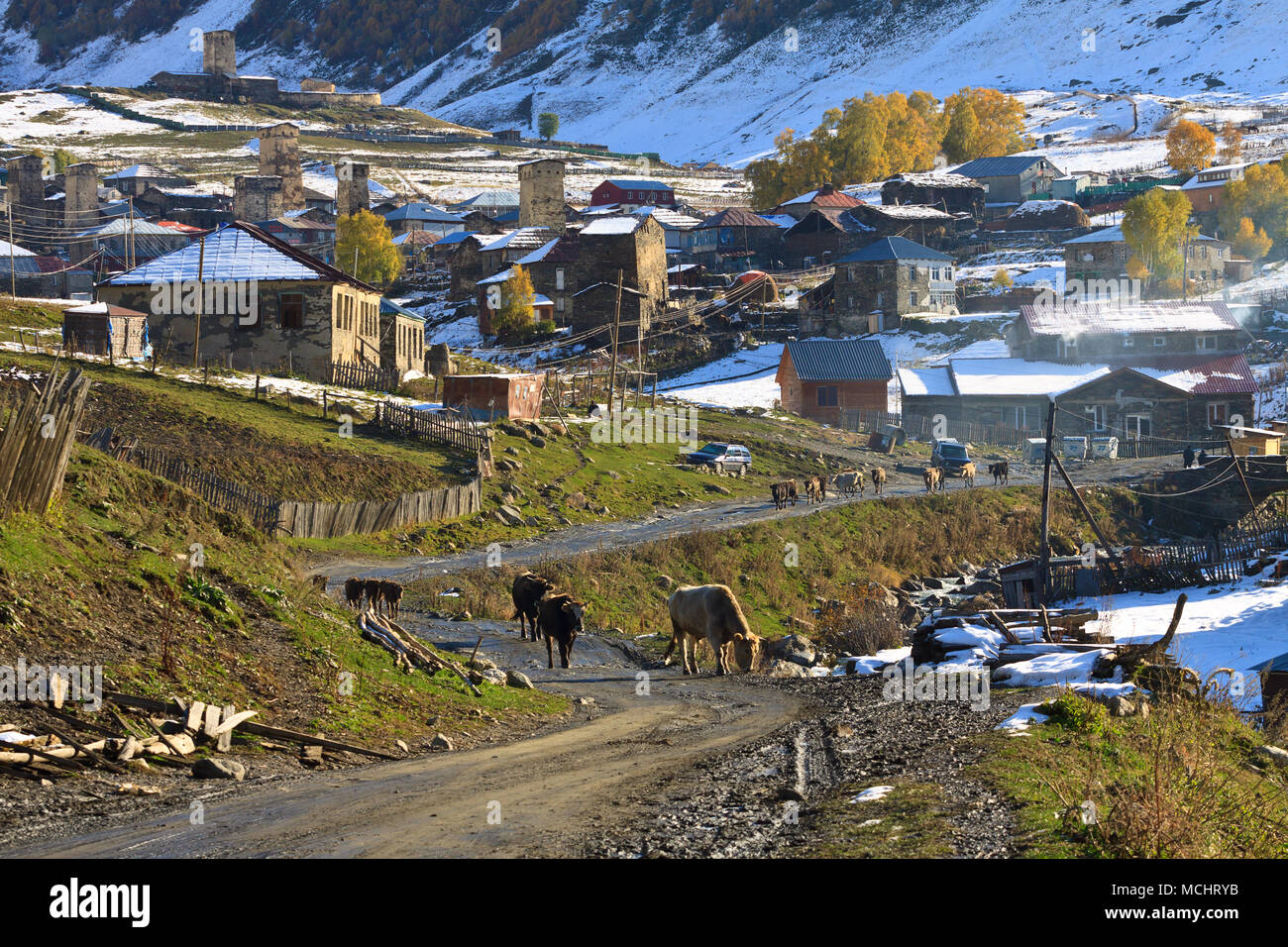 Ushguli est une communauté de quatre villages situé à la tête de la gorge d'Enguri en Svaneti, Georgia. Banque D'Images