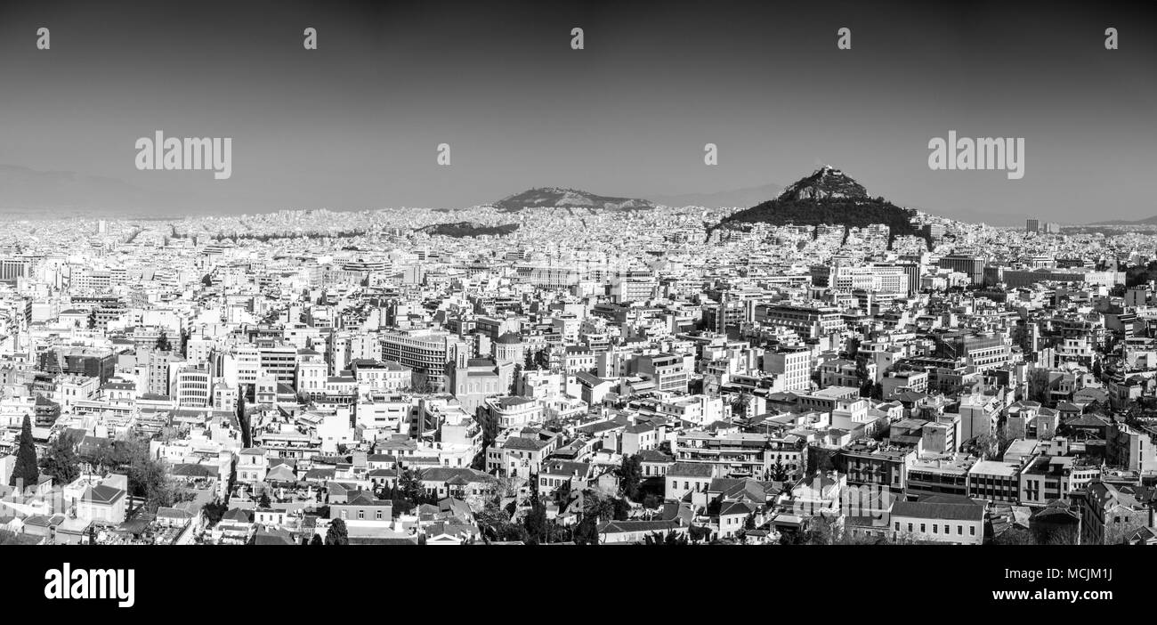 Vue aérienne d'Athènes avec la colline du Lycabette, Grèce Banque D'Images