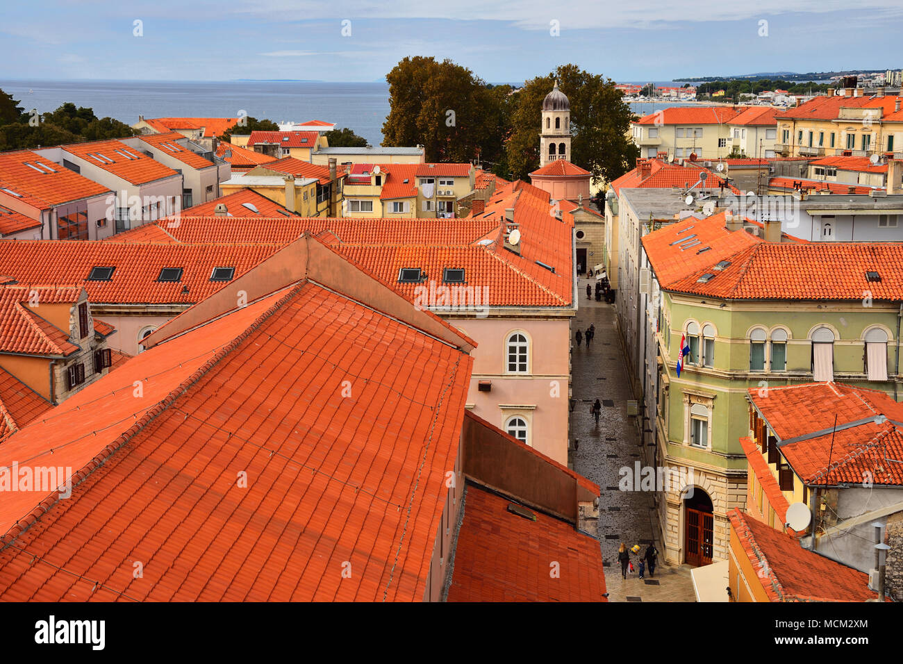 Vue aérienne de Zadar - historique célèbre ville croate. Banque D'Images