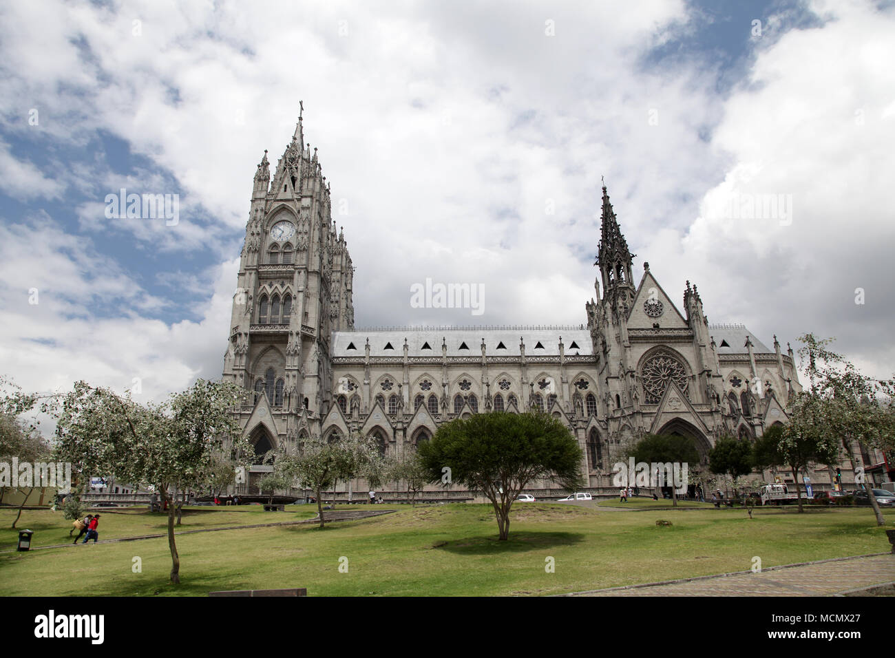 Basilique du Vœu National Basilica del Voto Nacional Quito Equateur Amérique du Sud Banque D'Images