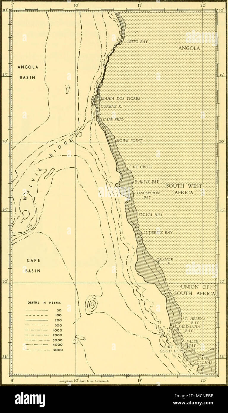 . Fig. 4. Topographie de la mer-de-chaussée de la partie sud-ouest de l'Afrique. Profondeur en mètres. La zone hachurée indique l'étendue du plateau continental. Pour l'origine des données, voir texte. sommet sur la crête s'élevant à moins de 1000 m. de la surface. Plus de sondages cette partie plus profonde de la crête sont rares et il peut y avoir un écart de près de 22° S., mais même ainsi il peut n'être guère plus qu'une pause dans le 3000-m. contour, et les résultats de l ' expédition des météores ont déjà montré l'importance de cette crête dans la circulation de l'eau plus profonde. Le Walvis Ridge forme une barrière très efficace Banque D'Images