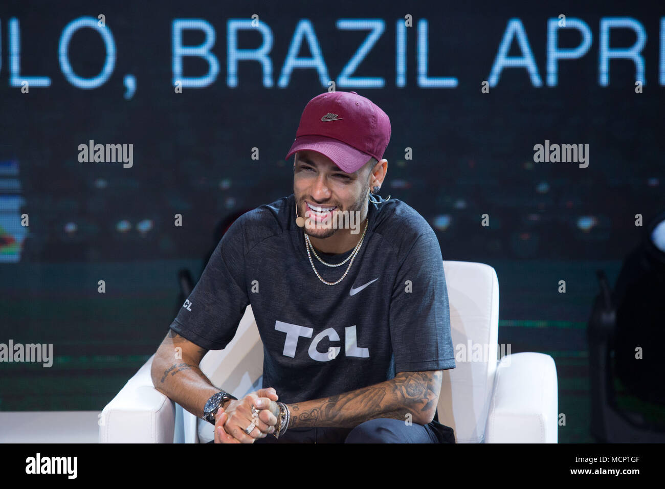 17 avril 2018 - Sao Paulo, Sao Paulo, Brésil - Le footballeur NEYMAR JR  participe à l'événement de TCL Semp, une joint-venture entre Pgis brésilien  et chinois TCL, pour confirmer le footballeur