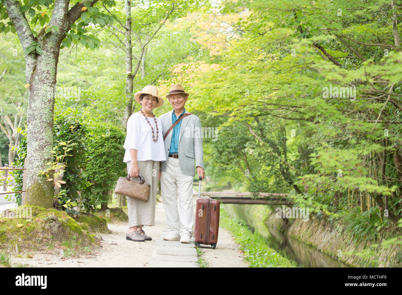 Senior couple looking at camera Banque D'Images