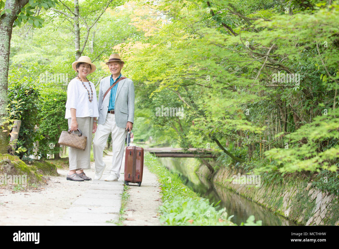 Senior couple looking at camera Banque D'Images