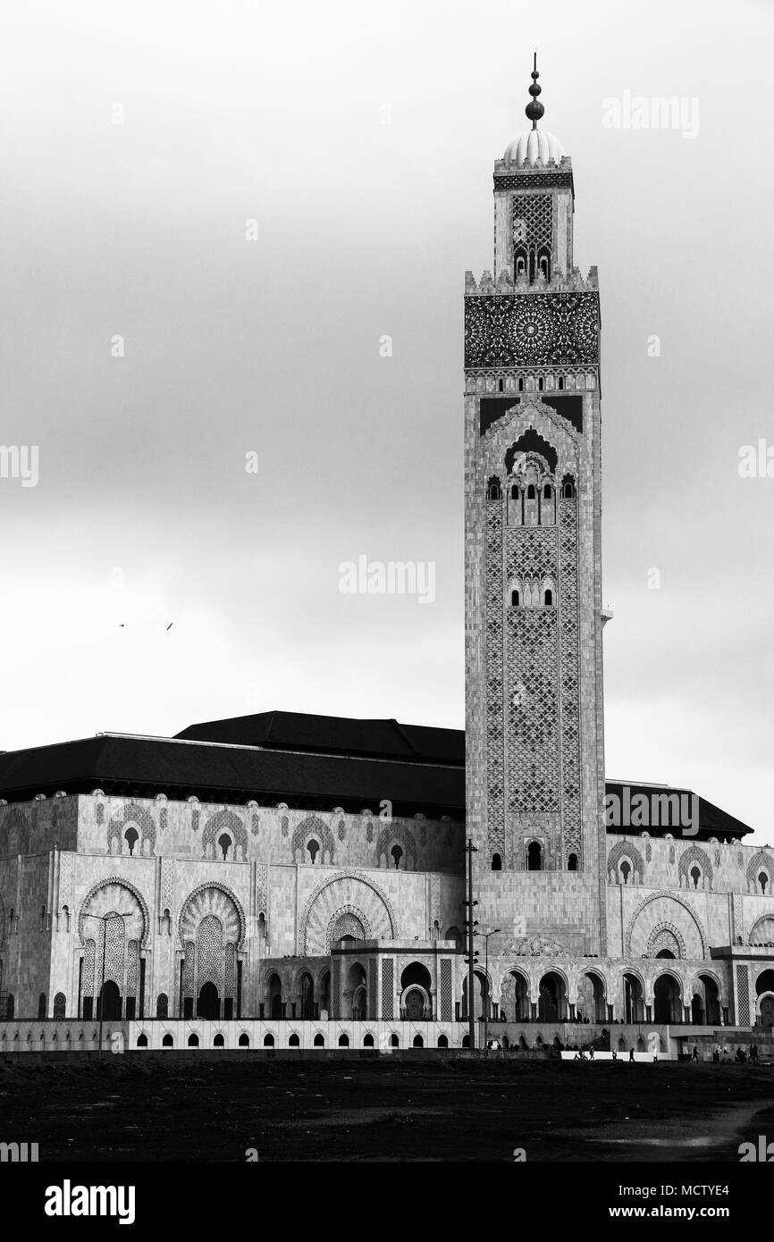 Vieille photo noir et blanc de la Mosquée Hassan II à Casablanca, Maroc Banque D'Images