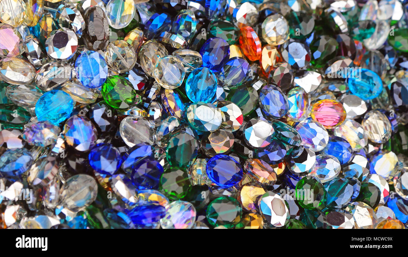 Les Diamants de verre décoratives colorées Pendentifs zircone cubique Banque D'Images