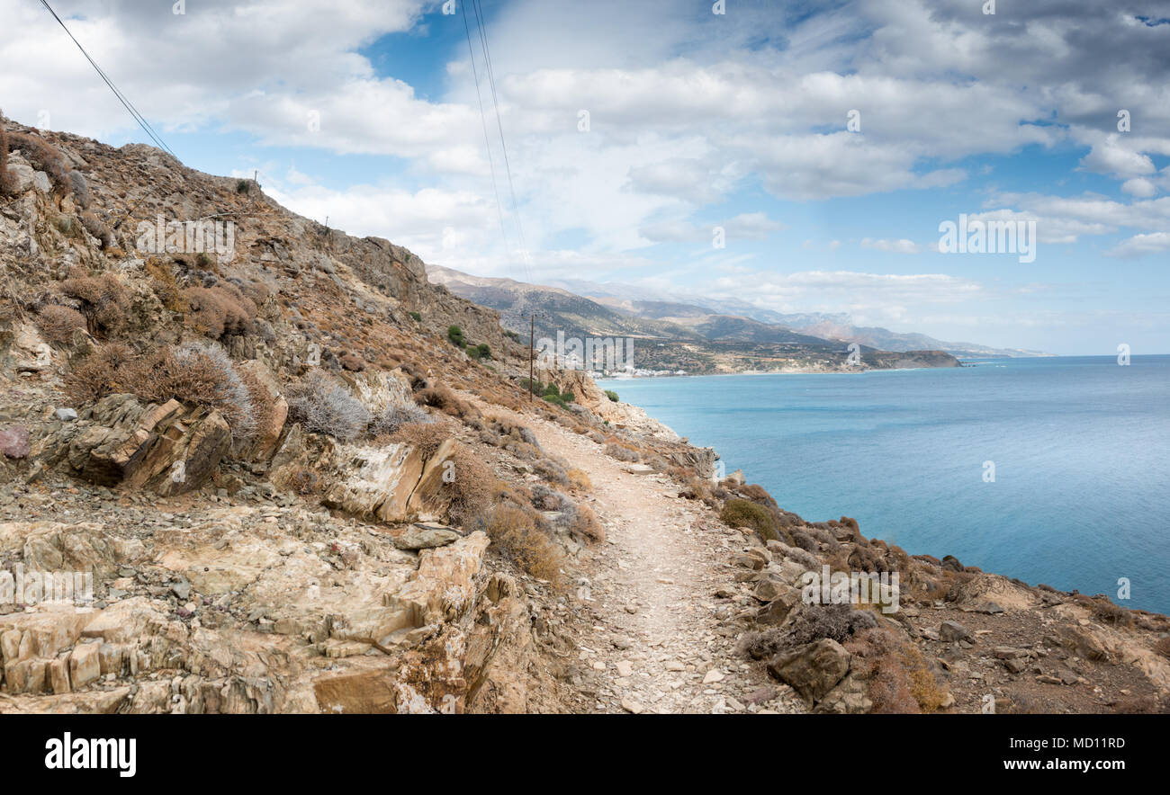 Vue panoramique sur mer et montagne, Crète, Grèce Banque D'Images