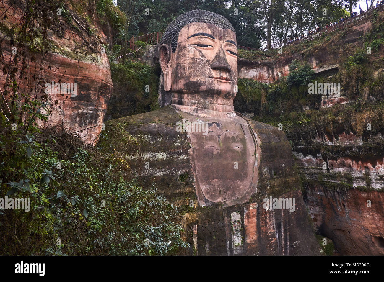 Chine, province du Sichuan, le mont Emei, le bouddha géant de Leshan, classé au patrimoine mondial de l'Unesco Banque D'Images