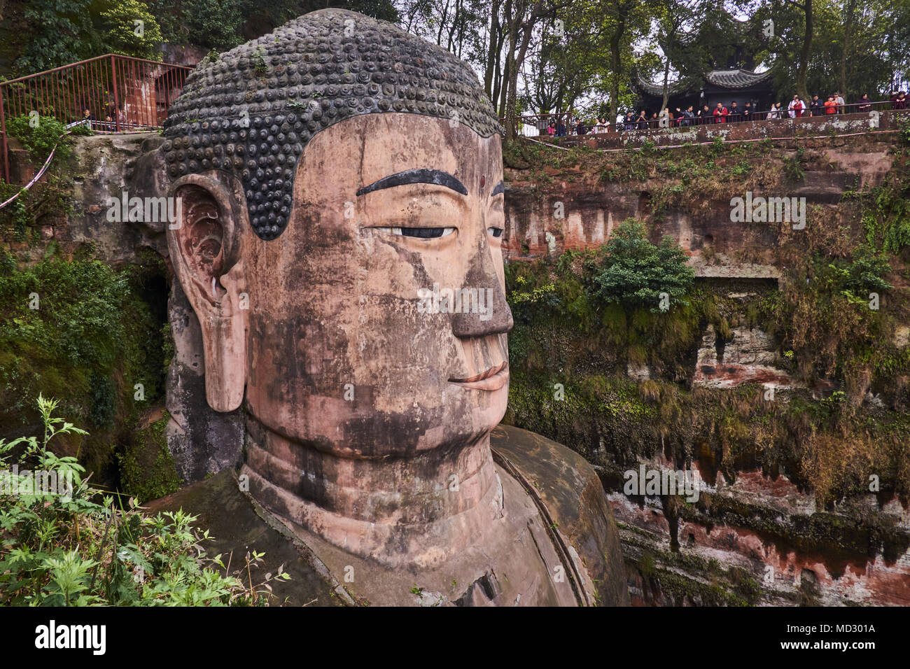 Chine, province du Sichuan, le mont Emei, le bouddha géant de Leshan, classé au patrimoine mondial de l'Unesco Banque D'Images