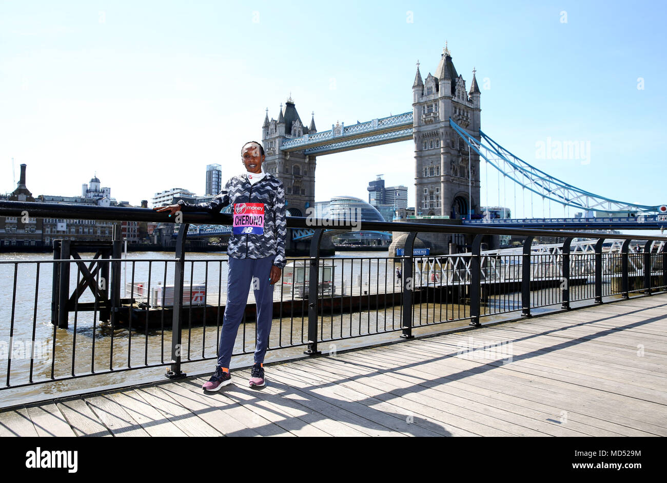 Kenya's Gladys Cherono pose au cours de la journée des médias à l'Hôtel De La Tour de Londres. Banque D'Images