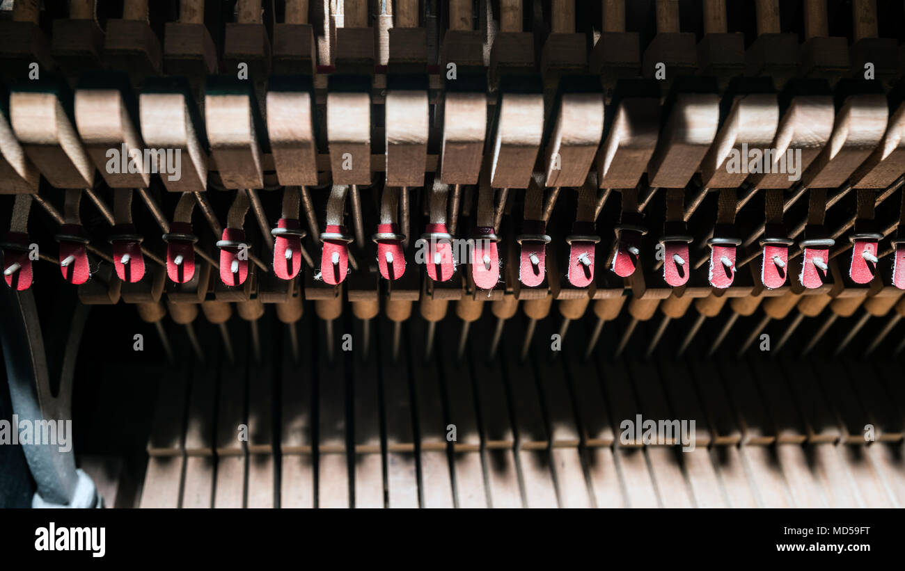 Les mécanismes de l'intérieur de piano jusqu'cose Banque D'Images