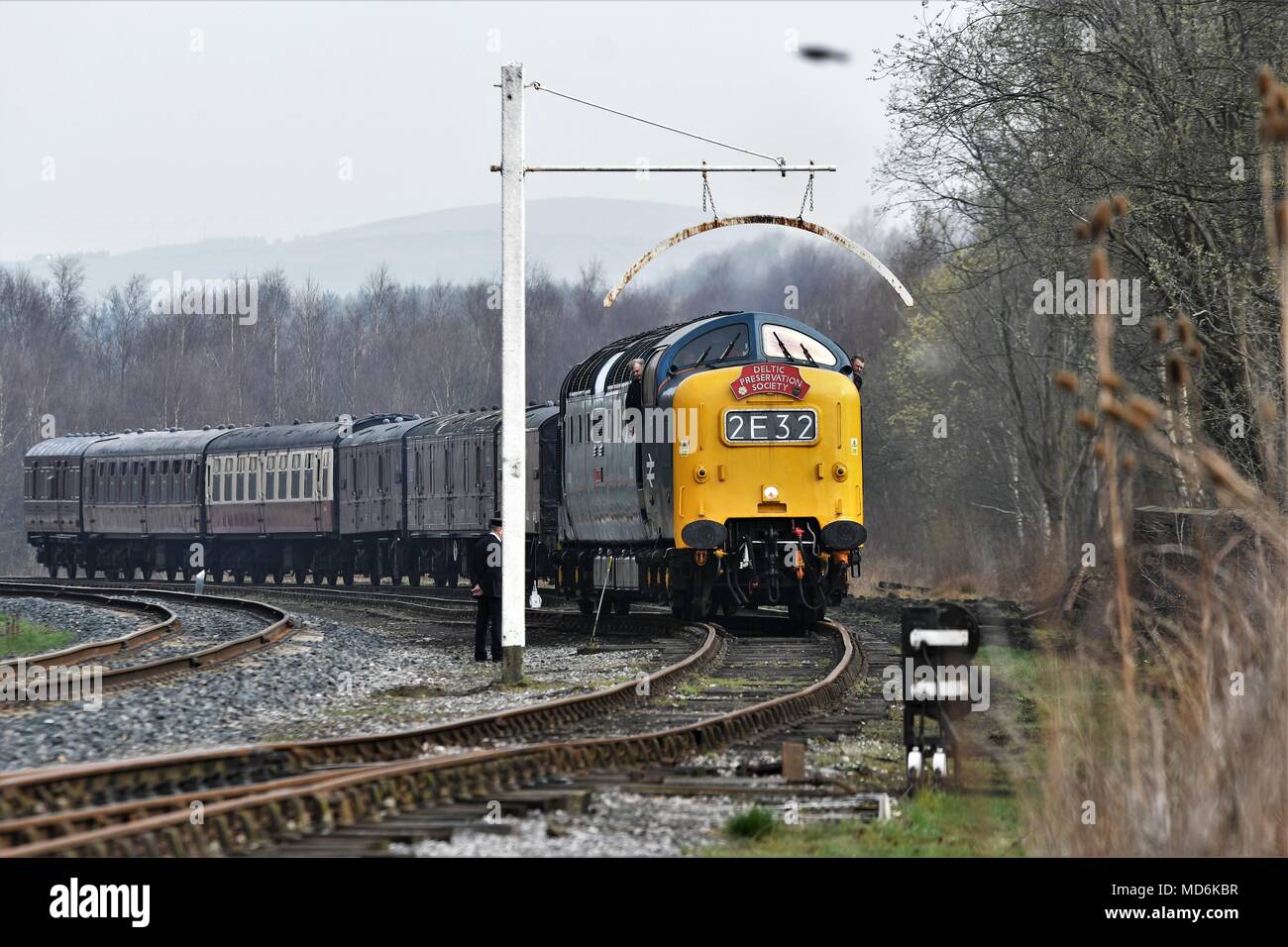 Ramsbottom, Lancashire, Royaume-Uni. 14 avril 2018 locomotive diesel Deltic 'Alycidon' D9009 Class 55 Banque D'Images