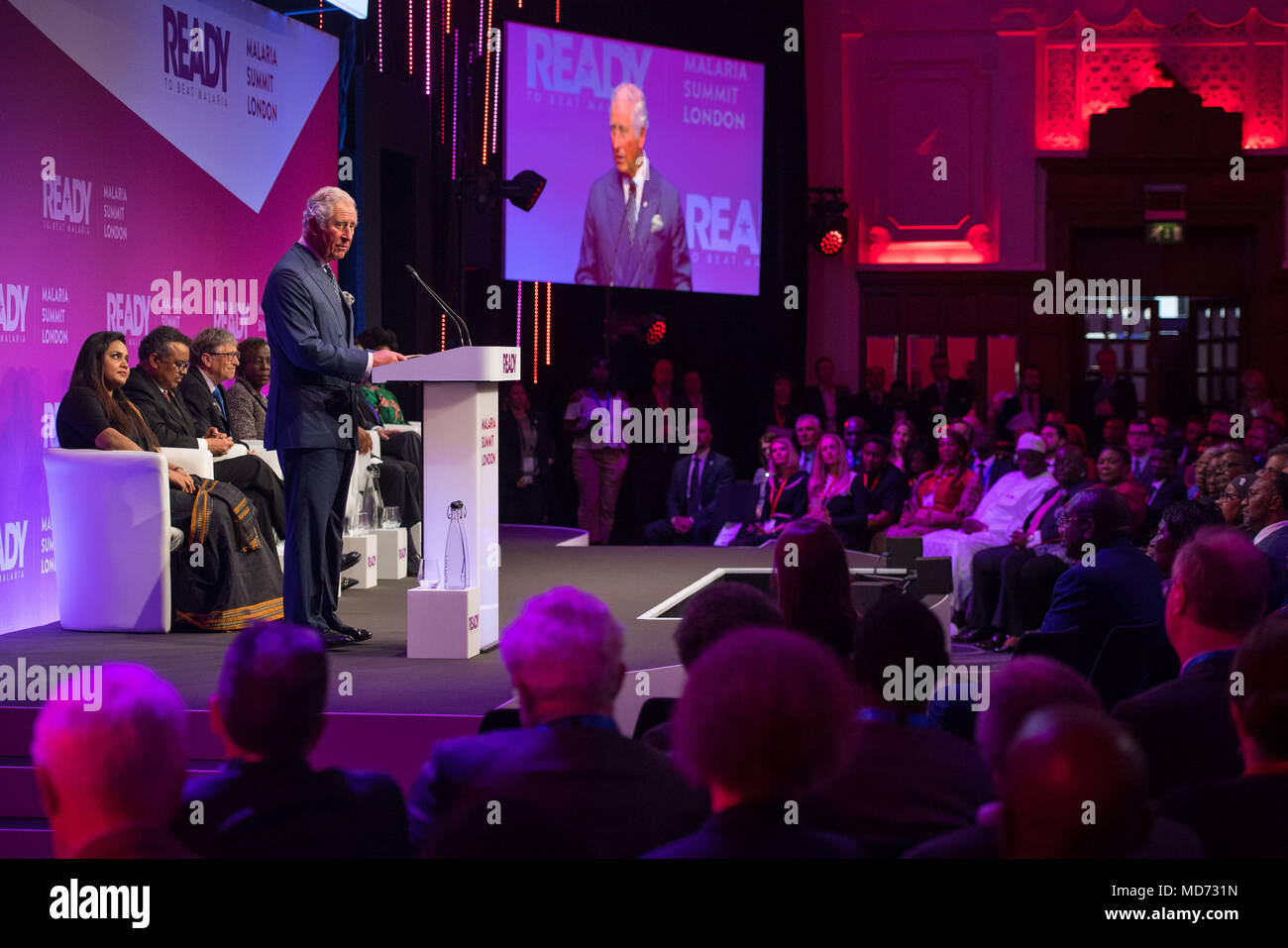 Le Prince de Galles fait un discours au Sommet de la lutte contre le paludisme 8 Northumberland Avenue, Londres, au cours de la réunion des chefs de gouvernement du Commonwealth. Banque D'Images