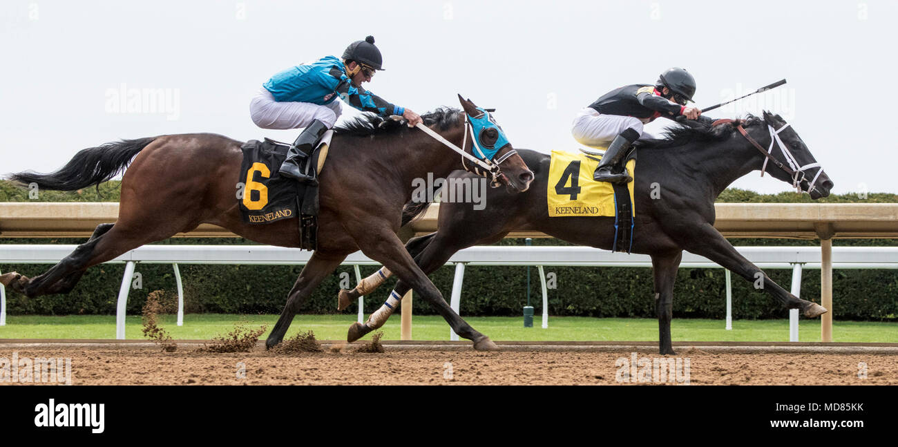 Secrétaire de l'Agriculture des États-Unis Sonny Perdue guidée de Keeneland Race Track inclus sur course de chevaux activités et opérations en Lexington, KY, le 6 avril 2018. Cela fait partie de la troisième "retour à nos racines" RV d'. "Comme toujours, notre 'Retour aux sources' RV excursion est une occasion de sortir de Washington, D.C. d'entendre directement le peuple américain dans la communauté agricole," a déclaré le secrétaire perdue. "Alors que le Congrès continue son travail sur le projet de loi sur l'agriculture, la prospérité rurale, et beaucoup d'autres priorités de l'agriculture, de l'USDA est prête à aider dans toute la mesure du possible et d'être une voix pour un Banque D'Images