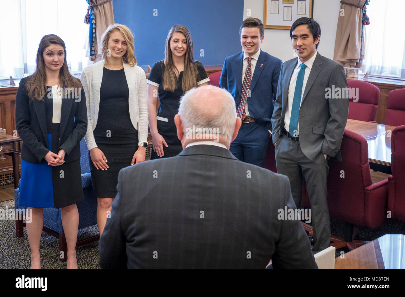Ministère de l'Agriculture des États-Unis (USDA), Sonny Perdue Secrétaire répond à la Chambre & Comité sénatorial de l'Agriculture stagiaires dans le bâtiment Whitten, le 10 avril 2018. Banque D'Images