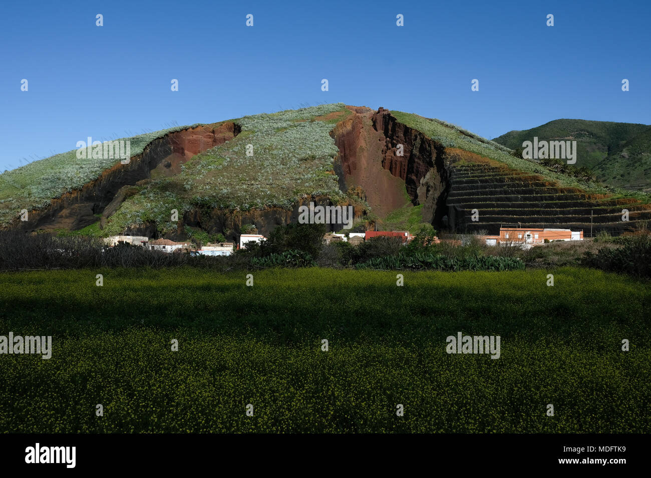 Colline en ruines près de Las Portelas, Buenavista del Norte, Tenerife, Iles Canaries, Espagne Banque D'Images