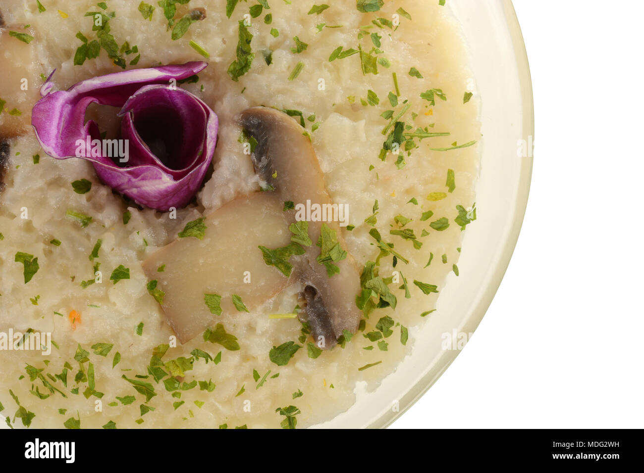 Délicieux risotto aux champignons. Bol de riz cuit Banque D'Images