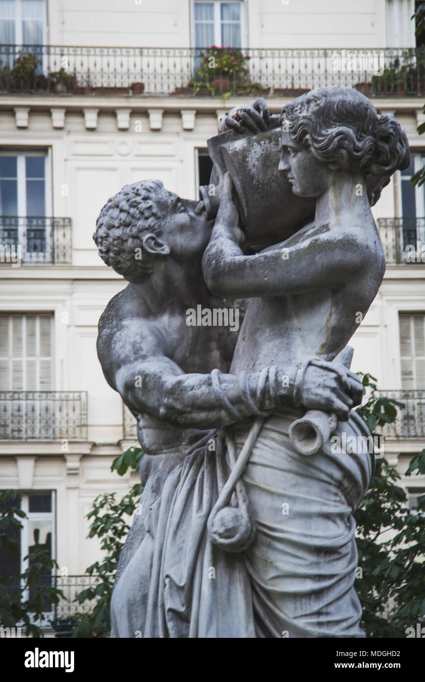 Statue 'Le jour' (le jour) par Jean-Joseph Perraud, créé le 1875, situé à Jardins et Marco Polo, Cavelier de La Salle à Paris France Banque D'Images