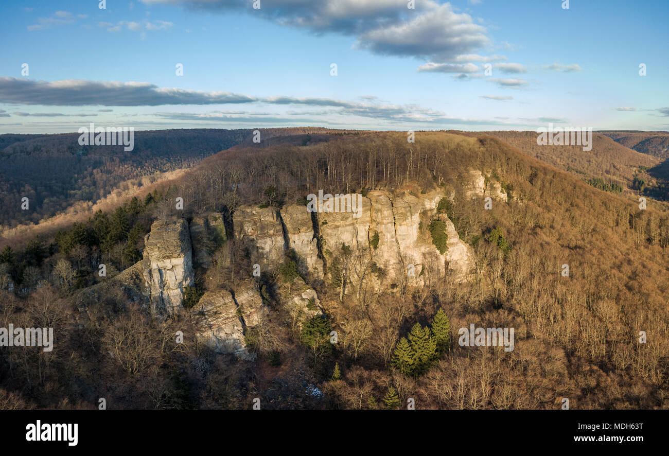 Vue aérienne de Hohenstein cliffs - l'un des points forts dans la région de randonnée de l'ouest de l'Angleterre, Allemagne Banque D'Images