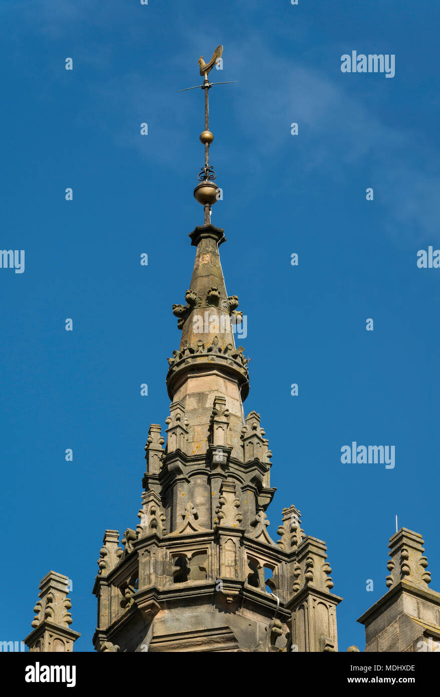 La spire de la couronne de Saint leonards dans les champs, de style néo-gothique victorien, est un impressionnant bâtiment historique à Perth, Ecosse, Royaume-Uni. Banque D'Images