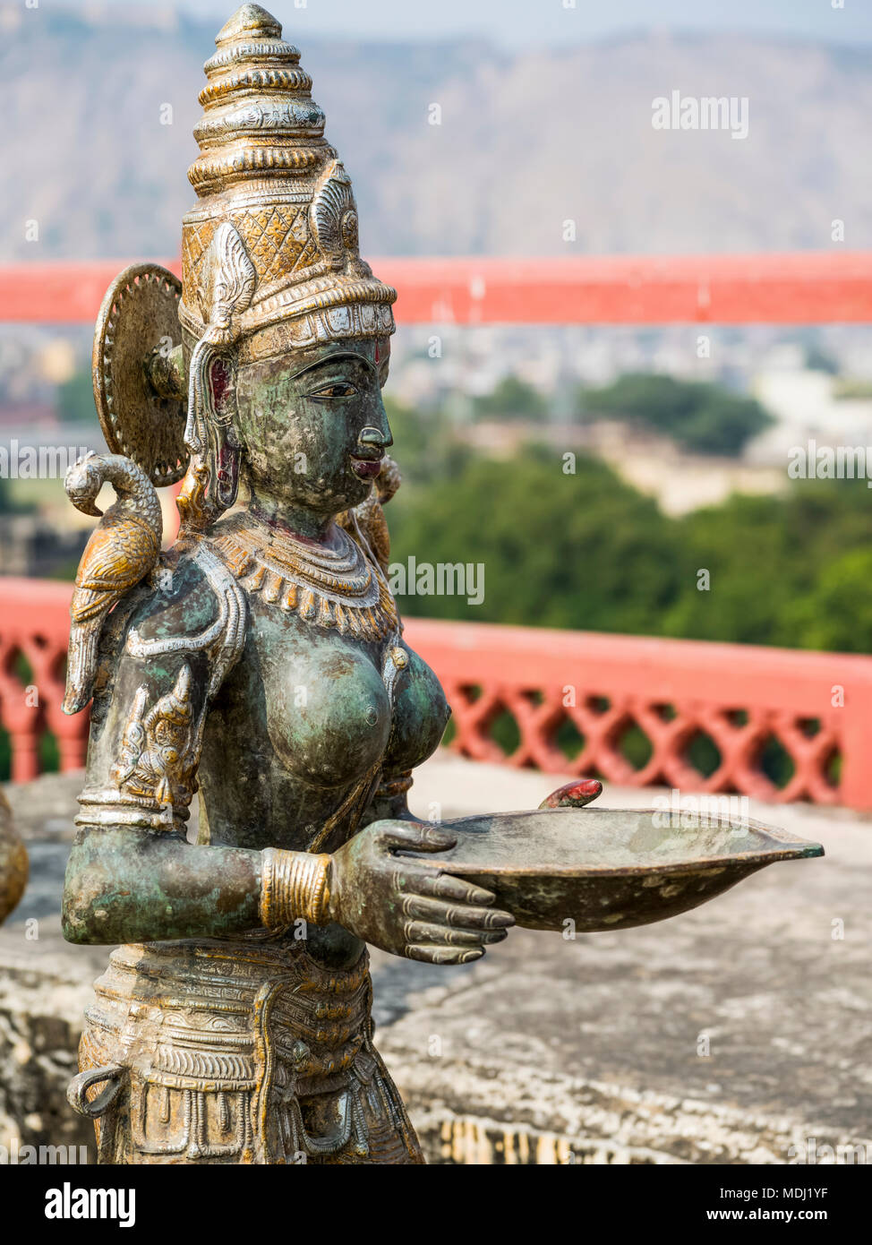 Sculpture au Palais de la ville, le Maharaja Sawai Mansingh II Museum, Mubarak Mahal, Jaipur, Rajasthan, Inde Banque D'Images